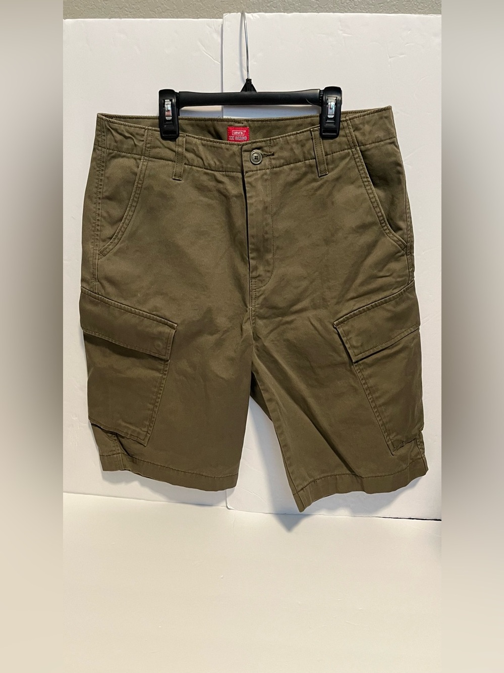 Men's  LEVI”S XX CARGO 10” Cotton Olive Green  Outdoor Cargo Shorts Size 33